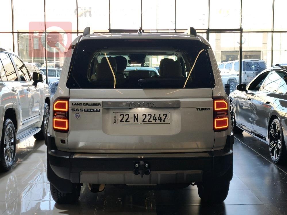 تويوتا لاندكروزر برادو